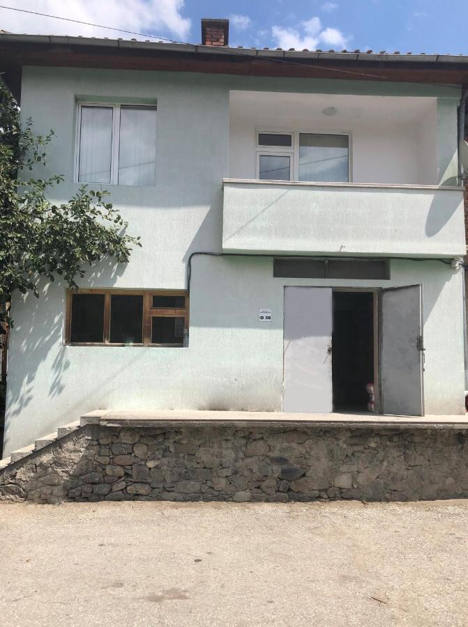 Guest House Vientes Dewin Exterior foto